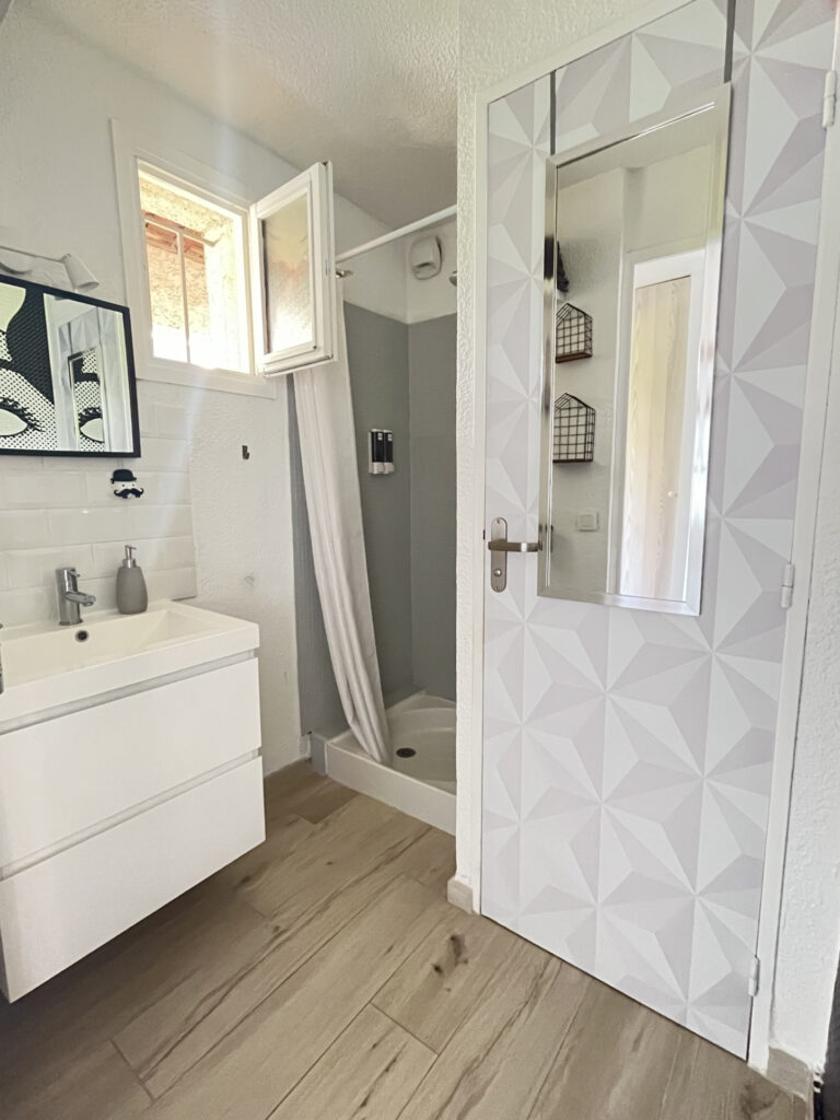 Magnifique vue mer pour cet appartement avec terrasse  – 2 pièces – 1 chambre – 27 m²