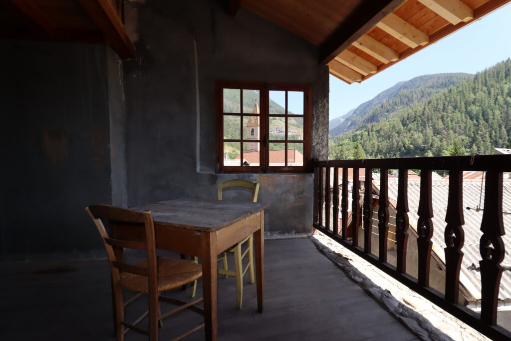 Belle Maison de village Plein sud – Très belle vue dégagée – 9 pièces – 5 chambres – 168 m²