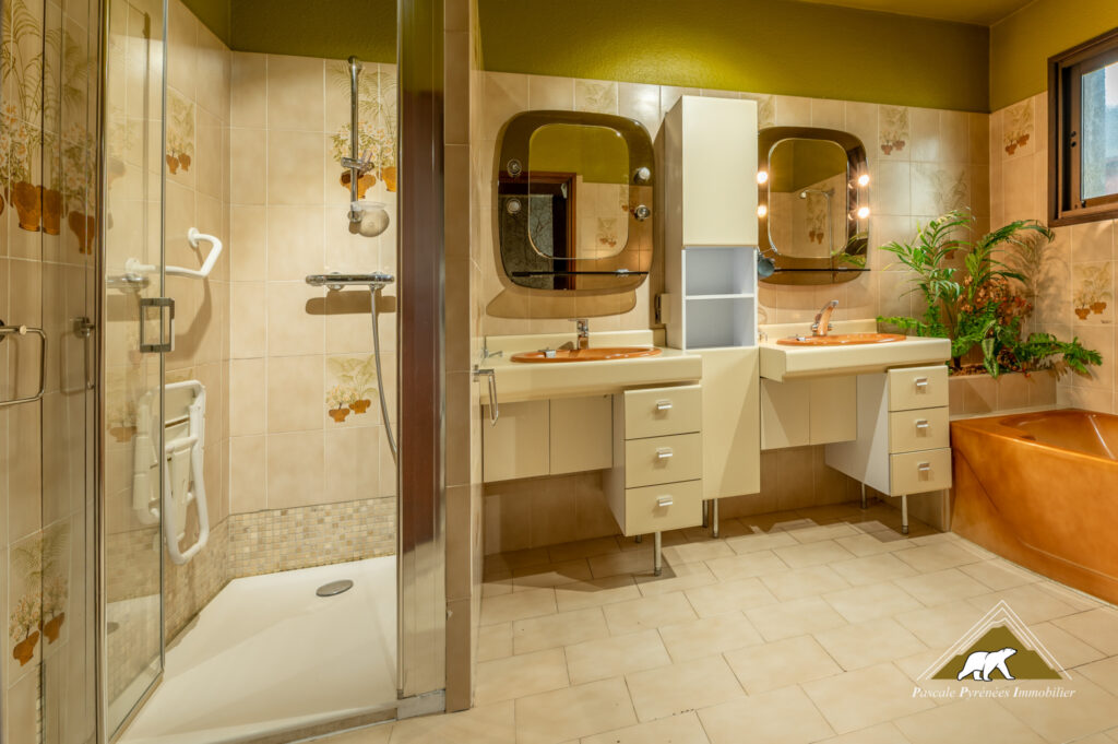 Saint-Lary-Soulan, La maison ‘Coup de Coeur’ pour grande fam – 8 pièces – 5 chambres – 300 m²