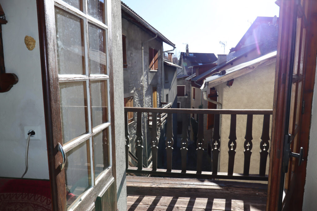 Belle Maison de village Plein sud – Très belle vue dégagée – 9 pièces – 5 chambres – 168 m²