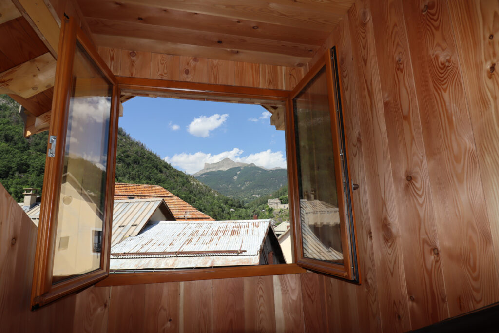 Belle Maison de village Plein sud – Très belle vue dégagée – 9 pièces – 5 chambres – 168 m²