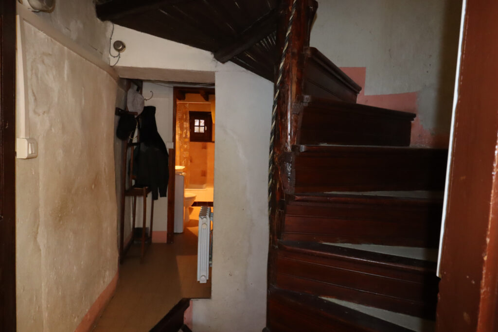 Belle Maison de village Plein sud – Très belle vue dégagée – 9 pièces – 5 chambres – 168 m²