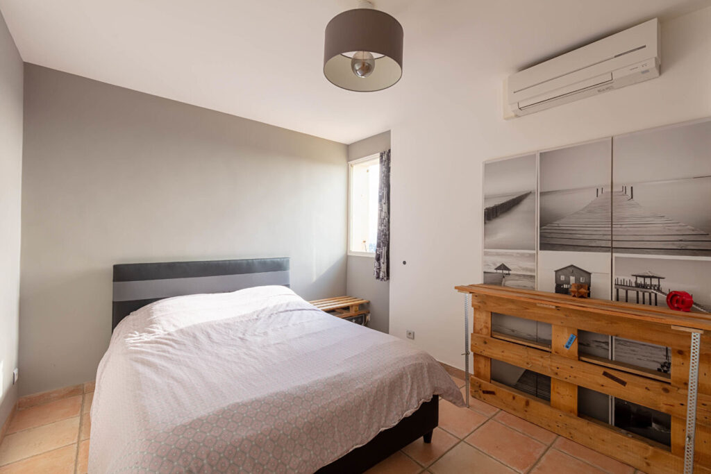 Maison Cuers 5 pièces 130 m2 – 5 pièces – 4 chambres – 130 m²