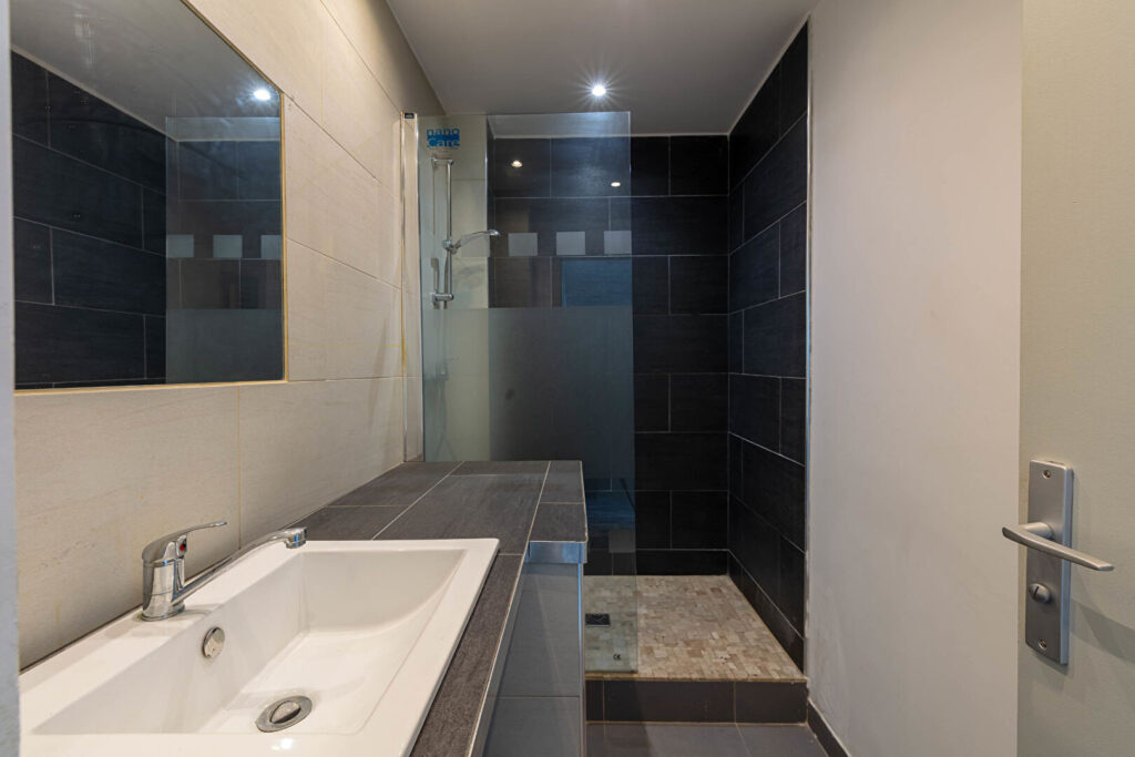 RARE – CARQUEIRANNE Secteur Port – Appartement T3 54m2 – 3 pièces – 2 chambres – 54 m²