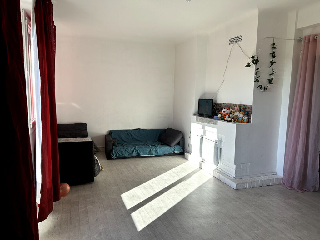 Toulon OUEST 4 pièce(s) 74m2 vue MER – 4 pièces – NR chambres – 72 m²