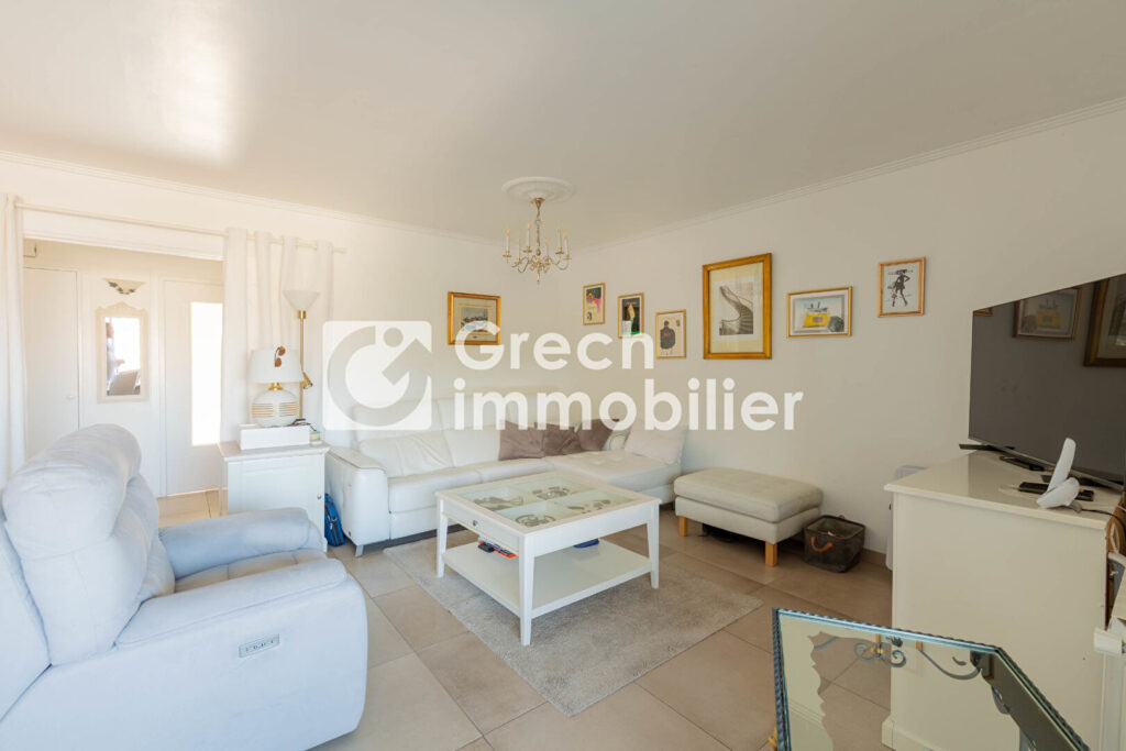 Appartement 5 pièces – 3 chambres, 3 terrasses, jardin et ga – 5 pièces – 3 chambres – 97.05 m²