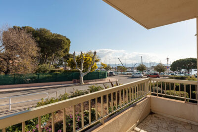 RARE – CARQUEIRANNE Secteur Port – Appartement T3 54m2 – 3 pièces – 2 chambres – 54 m²