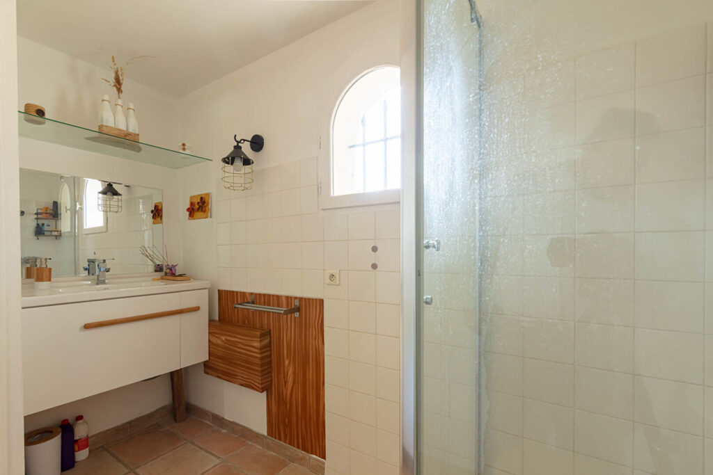 Maison Cuers 5 pièces 130 m2 – 5 pièces – 4 chambres – 130 m²