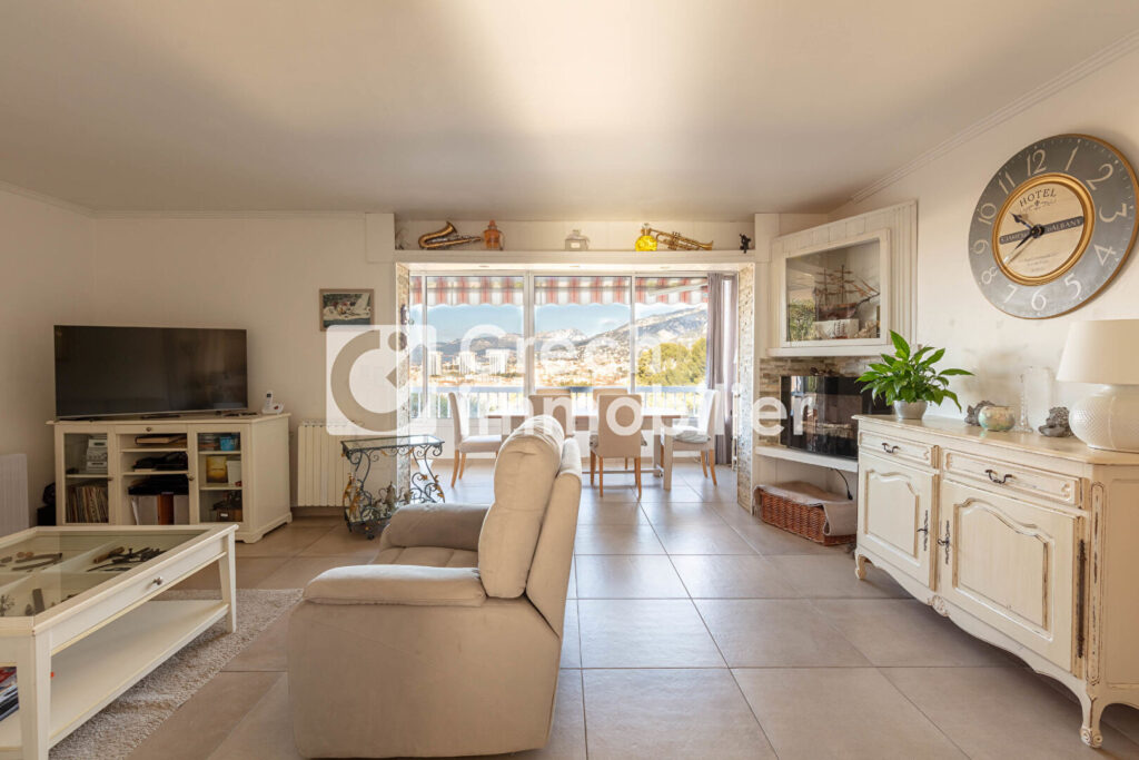 Appartement 5 pièces – 3 chambres, 3 terrasses, jardin et ga – 5 pièces – 3 chambres – 97.05 m²