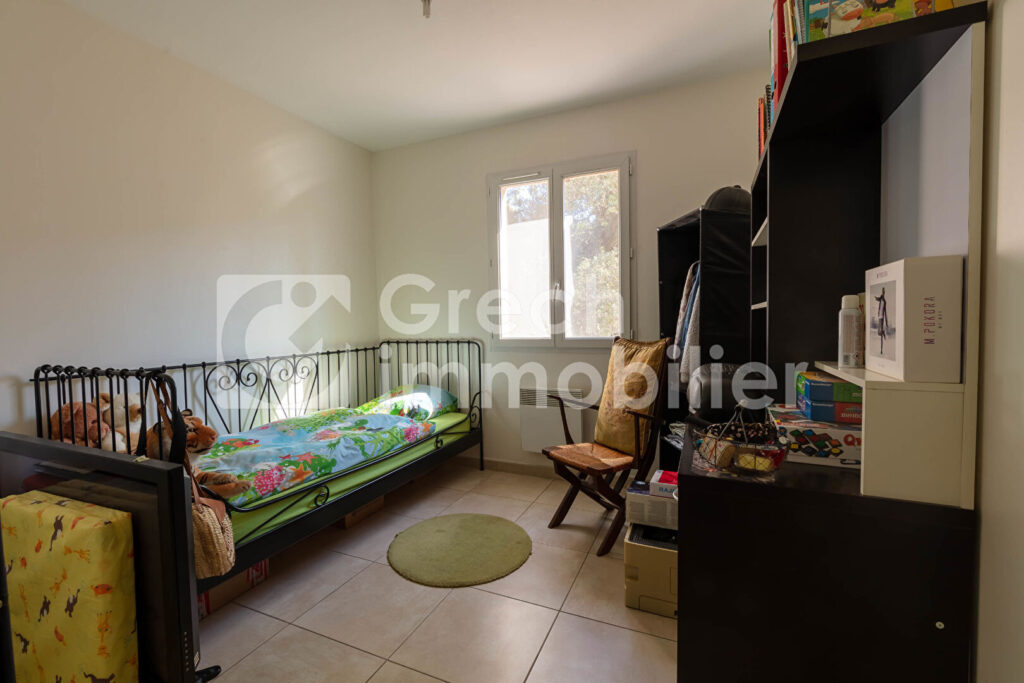 Maison Sollies Toucas 4 pièce(s) 75 m2 – 5 pièces – 3 chambres – 75 m²