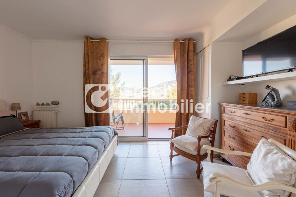 Appartement 5 pièces – 3 chambres, 3 terrasses, jardin et ga – 5 pièces – 3 chambres – 97.05 m²