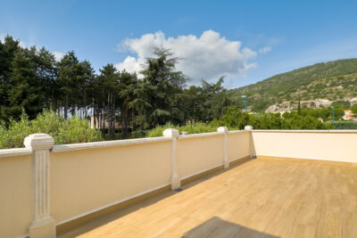 Maison de 147m2 habitables avec piscine et pool-house sur 12 – 7 pièces – 4 chambres – 187 m²