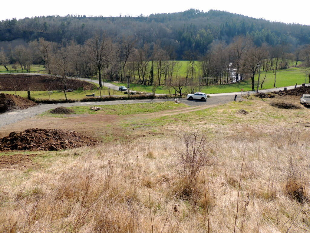 TERRAIN 2200 M2  DANS NOUVEAU LOTISSEMENT – 2200 m²