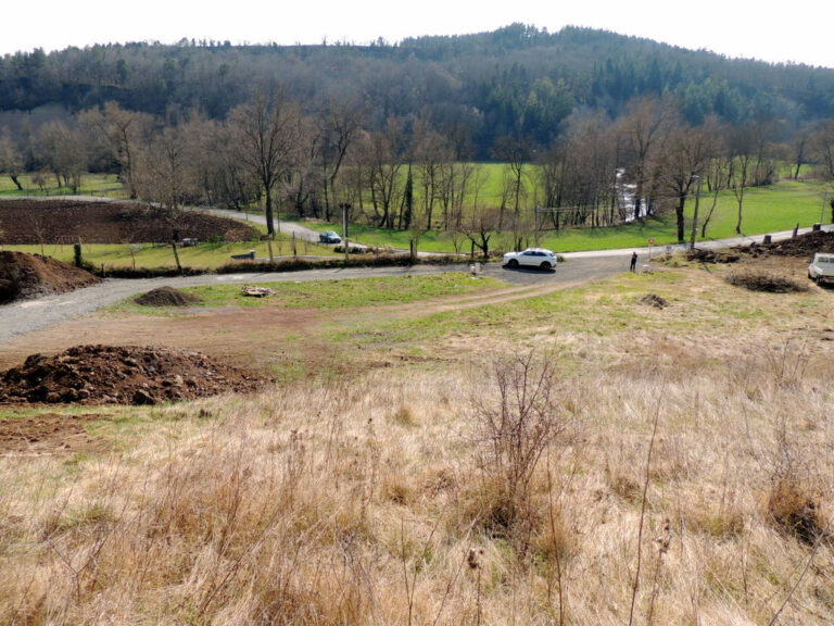 TERRAIN 2200 M2  DANS NOUVEAU LOTISSEMENT – NR pièces – NR chambres – 2200 m²