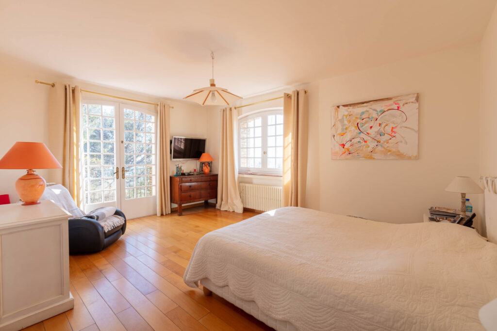 Maison à vendre à Toulon (83) avec Grech immobilier Toulon – 7 pièces – 5 chambres – 220 m²