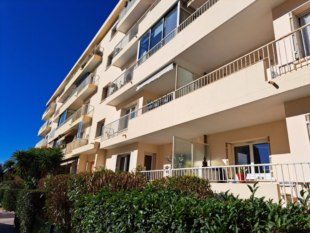 CENTRE LA VALETTE INVESTISSEURS – 3 pièces – 2 chambres – 57 m²