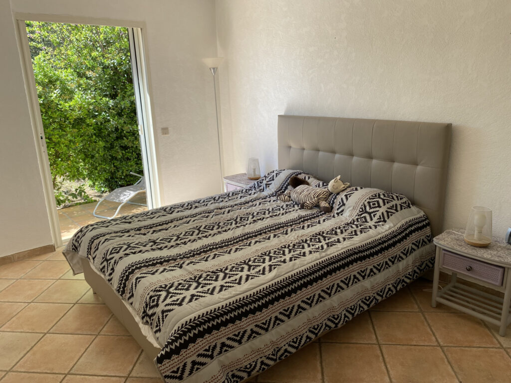 Maison Cuers 5 pièces 130 m2 – 5 pièces – 4 chambres – 130 m²