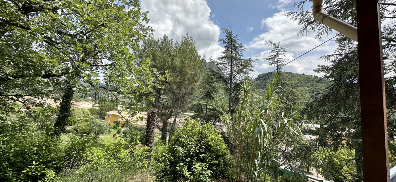 Villa mitoyenne avec jardin en Drôme Provençale – 4 pièces – 3 chambres – 64 m²