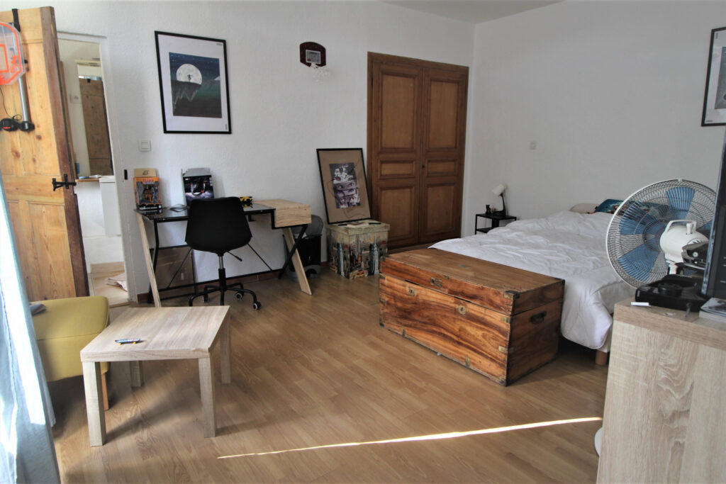 Superbe appartement de 94 m2 avec garage – 4 pièces – 2 chambres – 94 m²