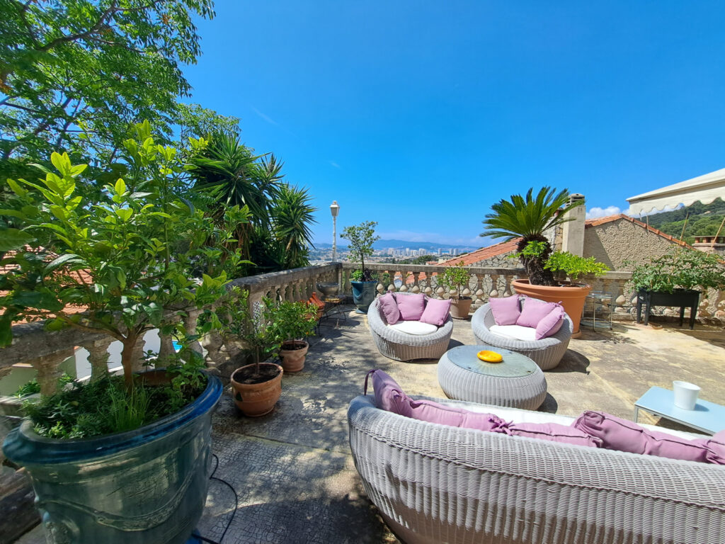 APPARTEMENT T5  108 m2 VUE MER ORTOLAN – 5 pièces – 3 chambres – 107.7 m²