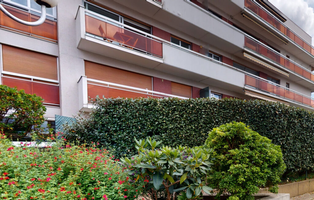 Trés Bel appartement 2 pièces avec balcon au sud-ouest et vu – 2 pièces – 1 chambre – 47 m²