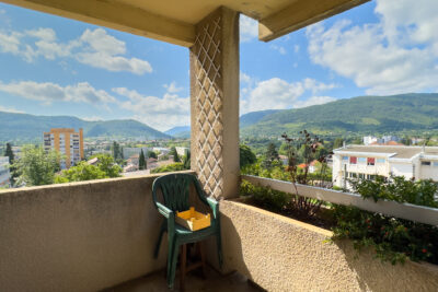 Bel Appartement de 68m2 dans une résidence sécurisée – 4 pièces – 2 chambres – 68 m²