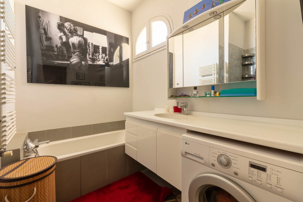 APPARTEMENT T5  108 m2 VUE MER ORTOLAN – 5 pièces – 3 chambres – 107.7 m²