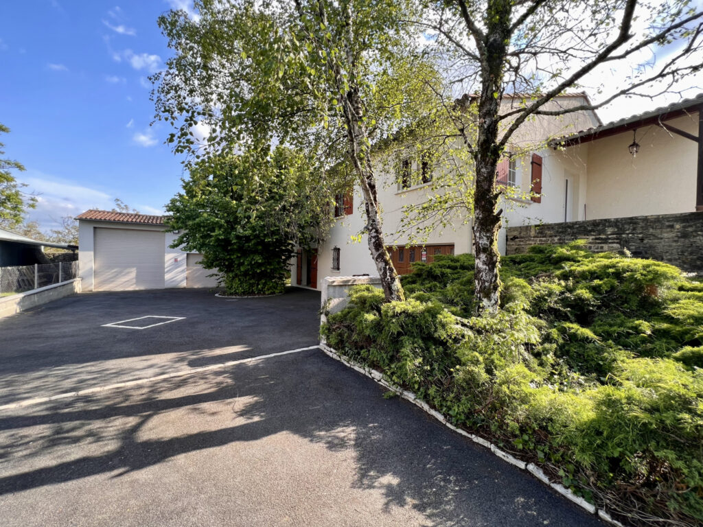 Agréable PAVILLON avec belle vue sur la campagne – 5 pièces – 4 chambres – 154 m²