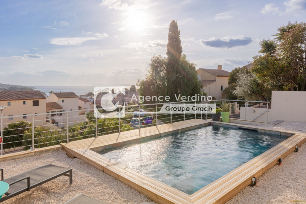 Nouveauté – Carqueiranne – Villa vue mer 140 m2 avec piscine – 4 pièces – 3 chambres – 140 m²