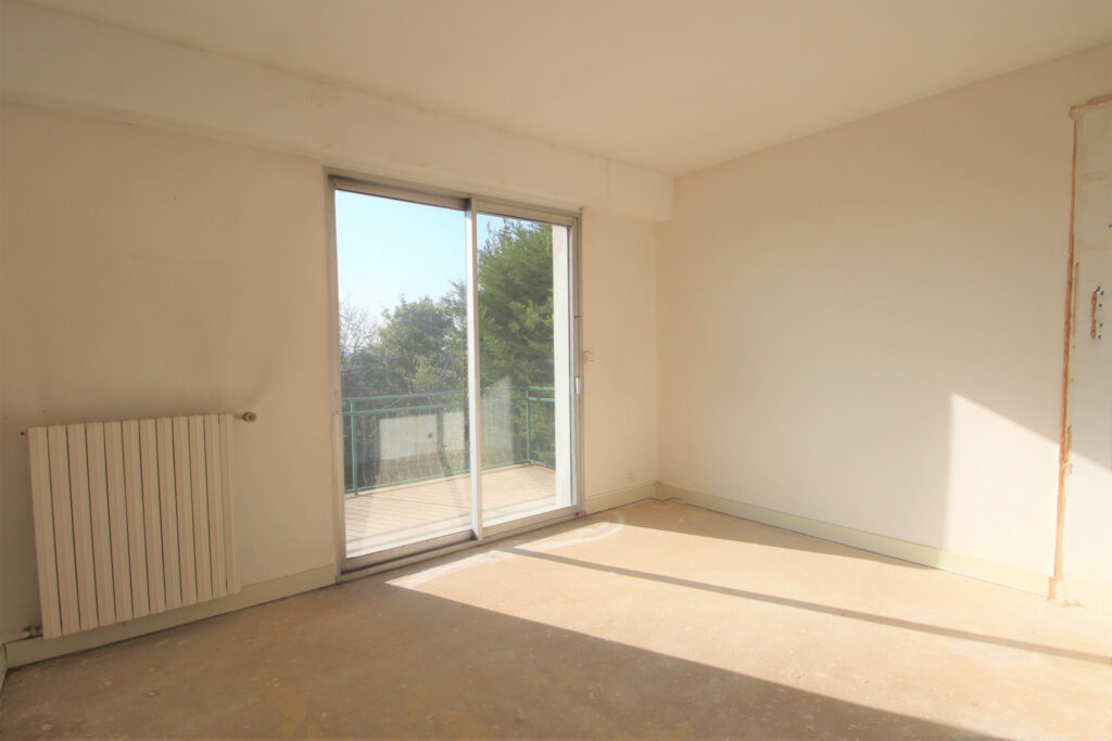  Belle maison spacieuse avec vue Paris – 8 pièces – 6 chambres – 264 m²