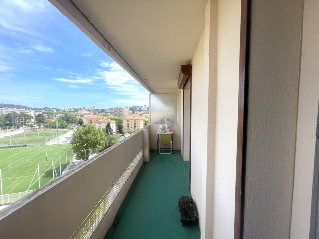 Appartement Viager occupé vue mer. – 3 pièces – 2 chambres – 82 m²