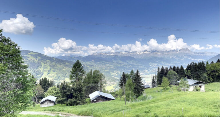 Chalet d’alpage construit à Saint Gervais Les Bains sur doma – 6 pièces – 3 chambres – 77.99 m²