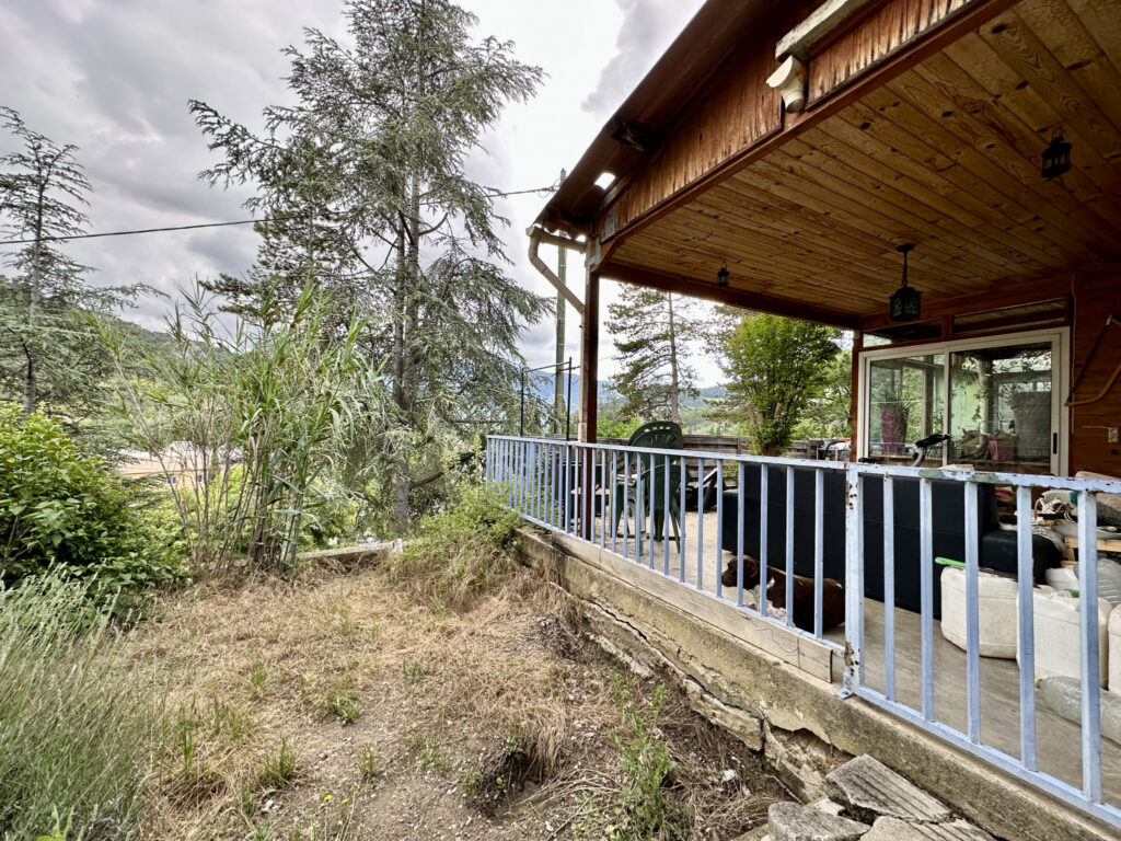 Villa mitoyenne avec jardin en Drôme Provençale – 4 pièces – 3 chambres – 64 m²