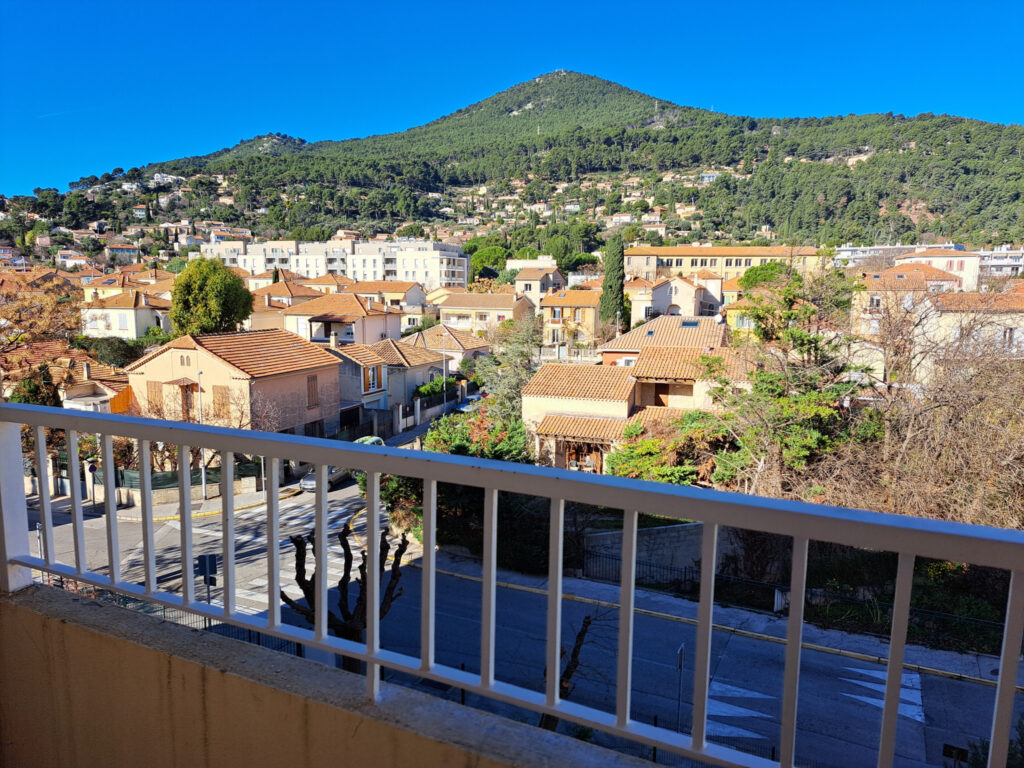 CENTRE LA VALETTE INVESTISSEURS – 3 pièces – 2 chambres – 57 m²