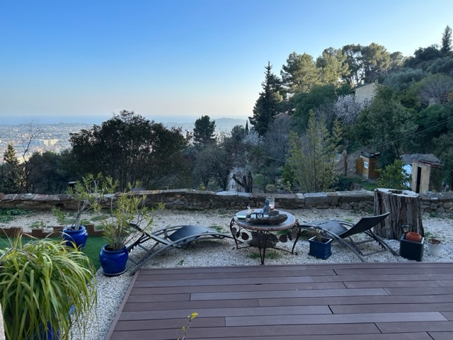 REZ DE JARDIN VUE MER  BIEN  ATYPIQUE – 6 pièces – 4 chambres – 115 m²