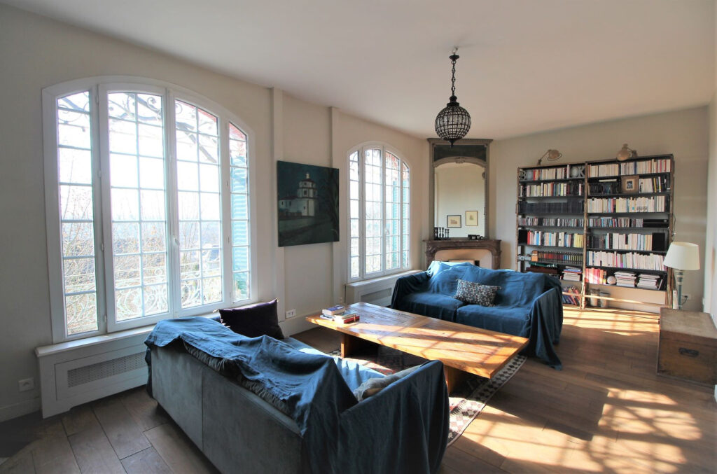 Magnifique Meulière pleine de charme vue Paris – 7 pièces – 5 chambres – 200 m²