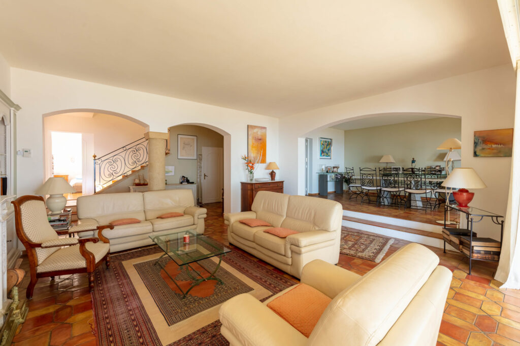 Maison à vendre à Toulon (83) avec Grech immobilier Toulon – 7 pièces – 5 chambres – 220 m²