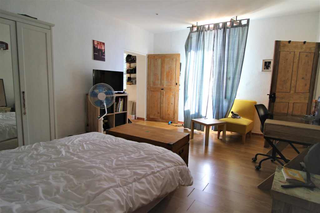 Superbe appartement de 94 m2 avec garage – 4 pièces – 2 chambres – 94 m²