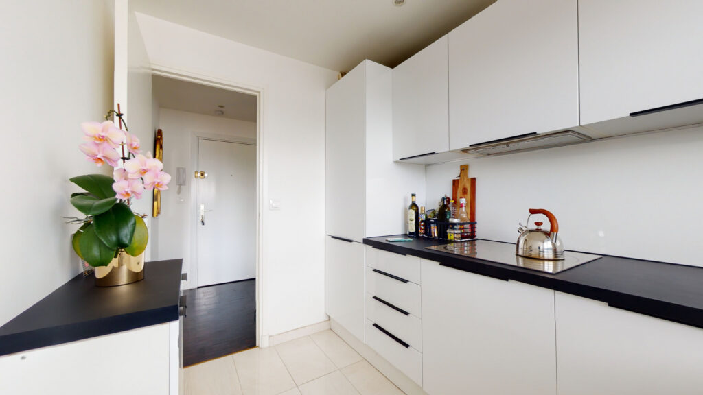 Trés Bel appartement 2 pièces avec balcon au sud-ouest et vu – 2 pièces – 1 chambre – 47 m²