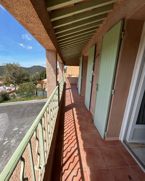 Maison à vendre à La londe-les-maures