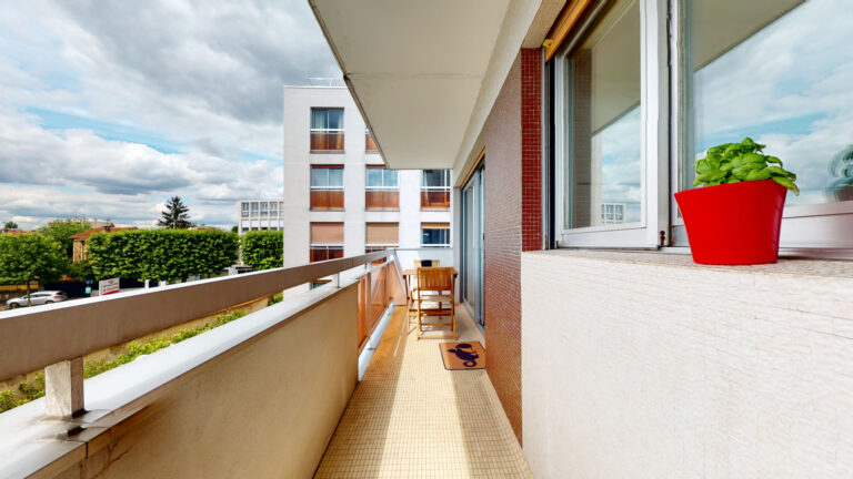 Trés Bel appartement 2 pièces avec balcon au sud-ouest et vu – 2 pièces – 1 chambre – 47 m²