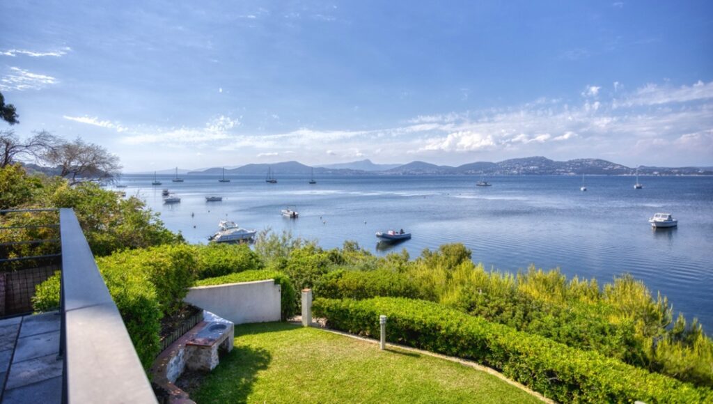 Villa La Madrague : A la vie, à la mer – 4 chambres – 8 voyageurs – 200 m²