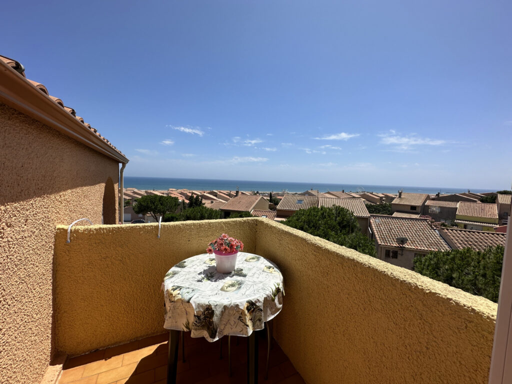 APPARTEMENT T2 VUE MER  – 2 pièces – 1 chambre – 23.4 m²