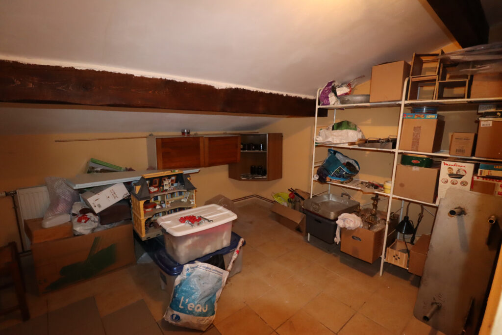 Grande Maison familiale à 5mn du village – 9 pièces – 5 chambres – 240 m²