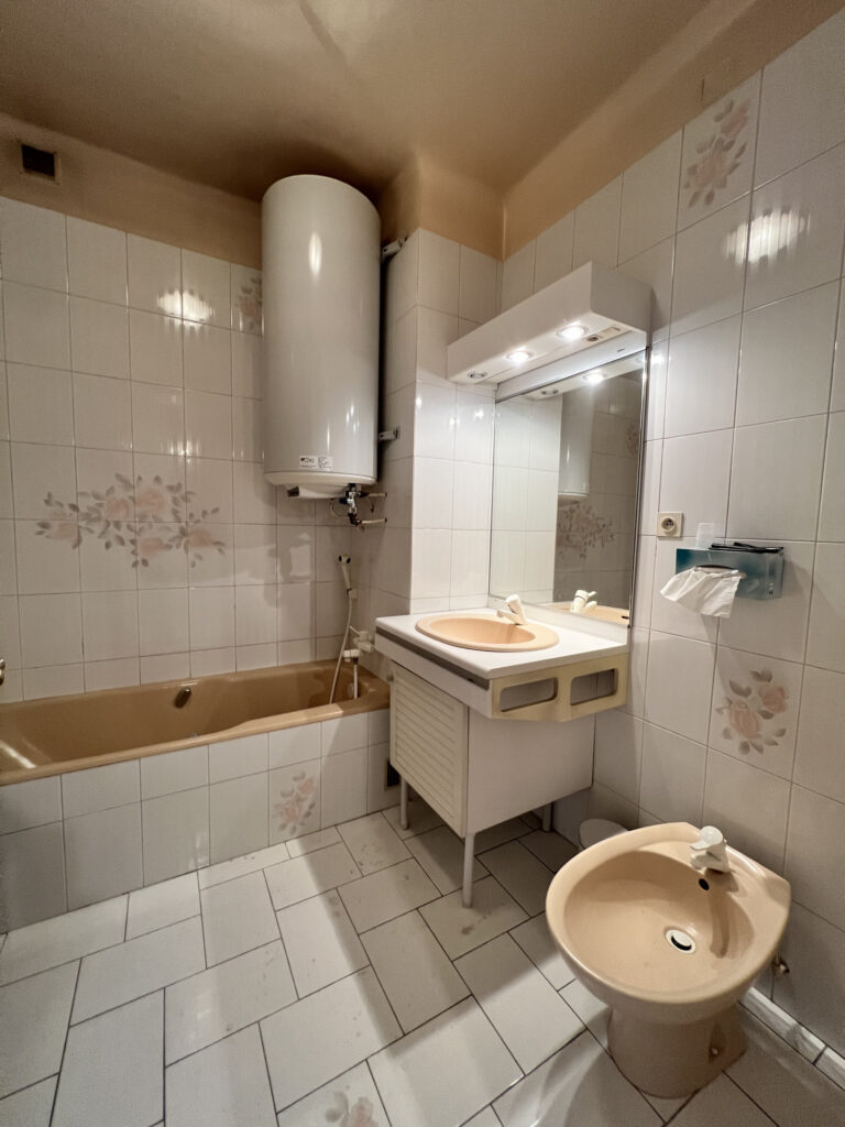 Rare T2 en étage élevé secteur Palais de justice, vue très d – 2 pièces – 1 chambre – 55.06 m²