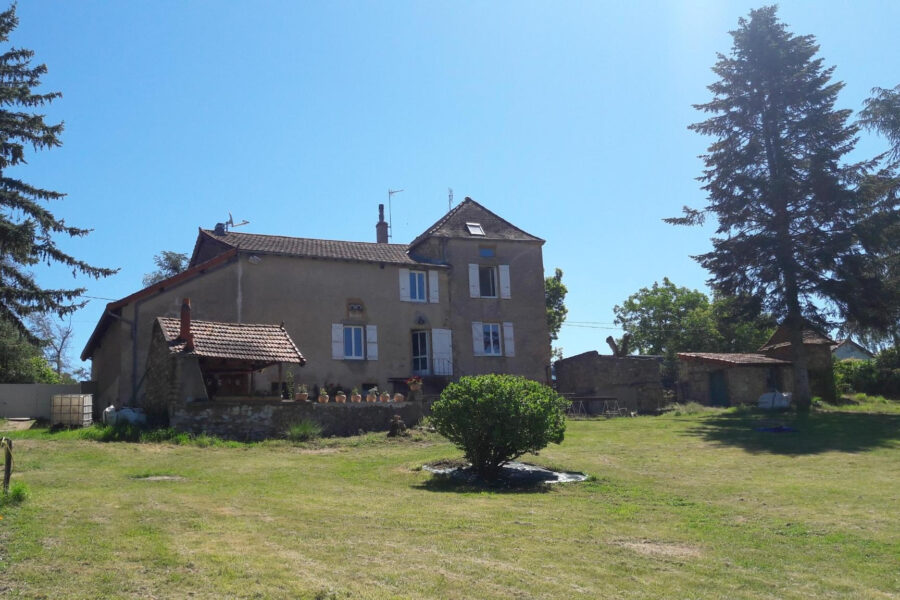 Maison à vendre à Saint-pierre-la-noaille
