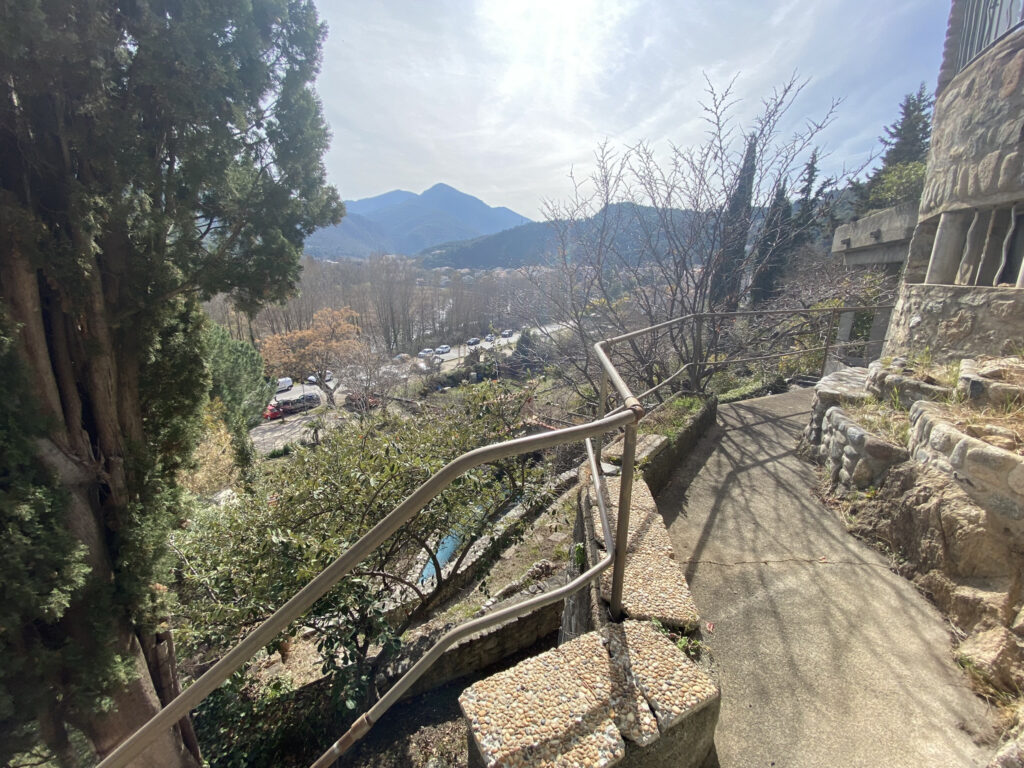 Au coeur du vallespir , dans un village de carractère, maiso – 8 pièces – 7 chambres – 300 m²