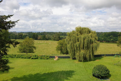 MAISON BRIONAISE ET DÉPENDANCES DE 200 M2 HABITABLES ENV. – 10 pièces – 6 chambres – 200 m²