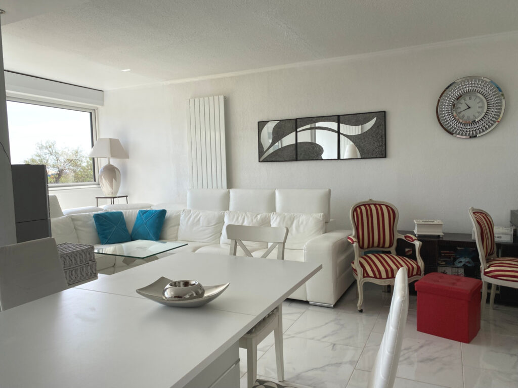 T5 vue étang rénové – 5 pièces – 4 chambres – 100 m²