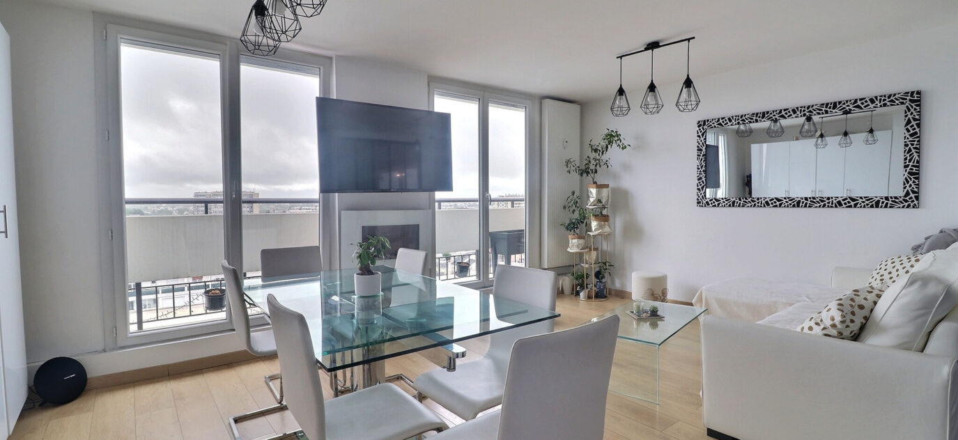 Appartement dernier étage avec terrasse Angers – 4 pièces – 3 chambres – 90 m²
